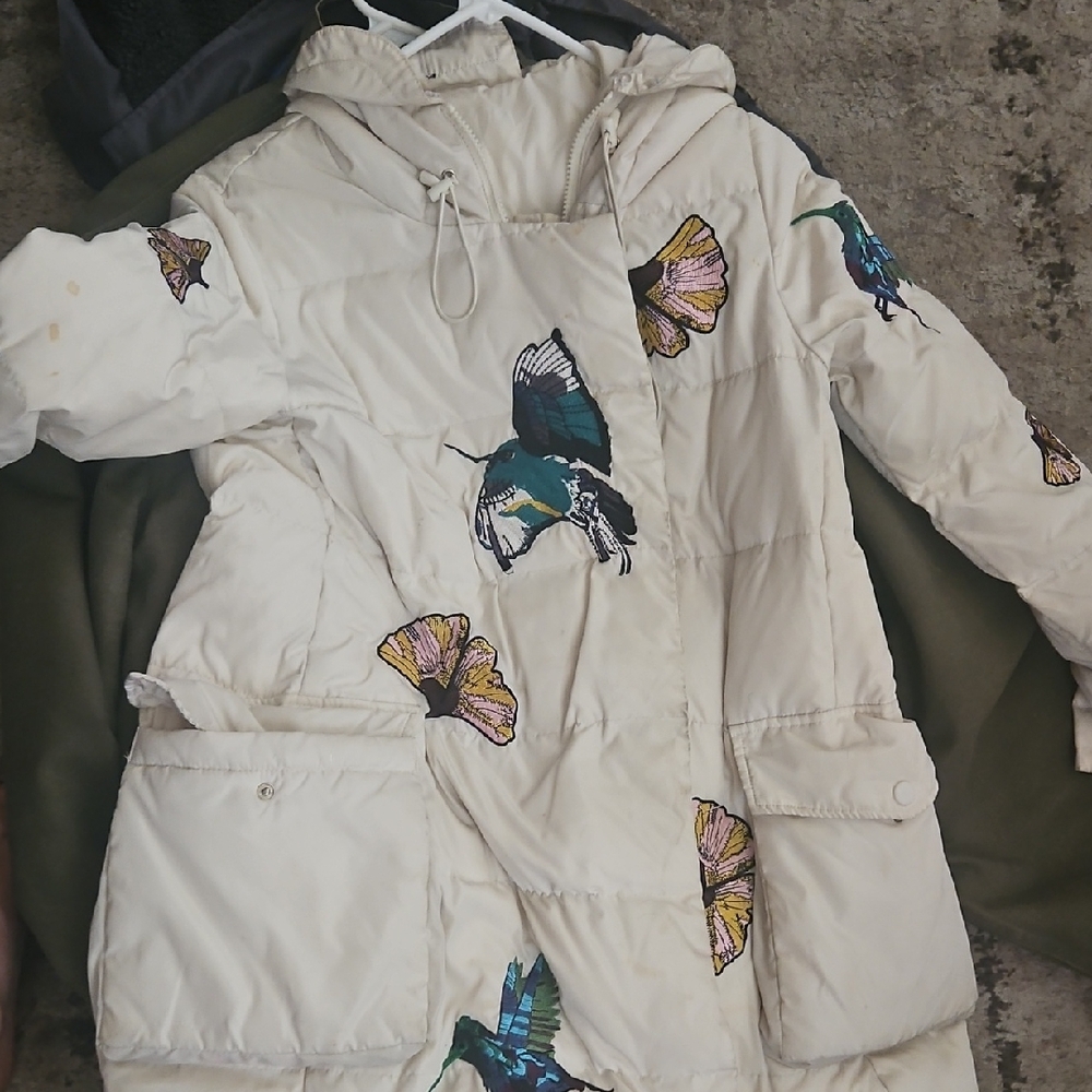 Cream Puffer Jacket with Hummingbird and Flower Design